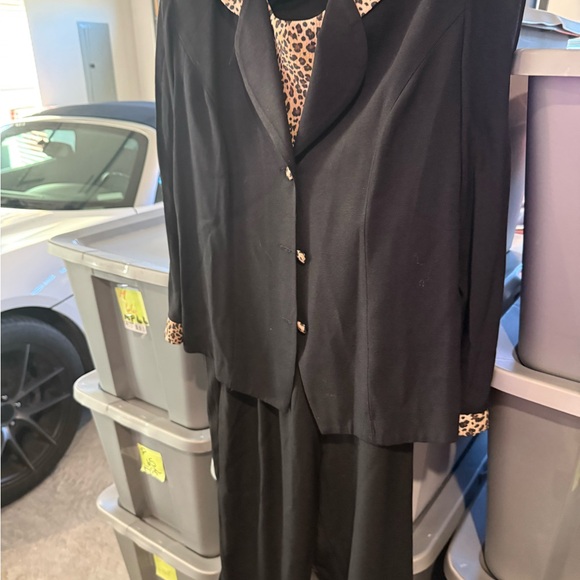 Black Suit with Leopard Print Accents p44 - Picture 2 of 6